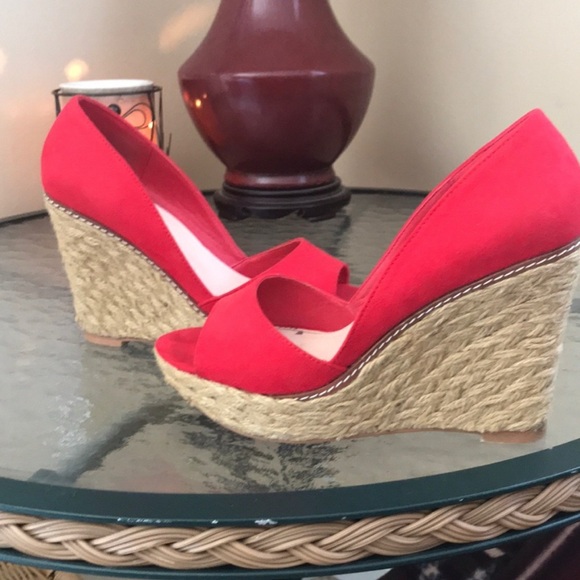 Shoe Dazzle Red Wedges - Picture 1 of 4